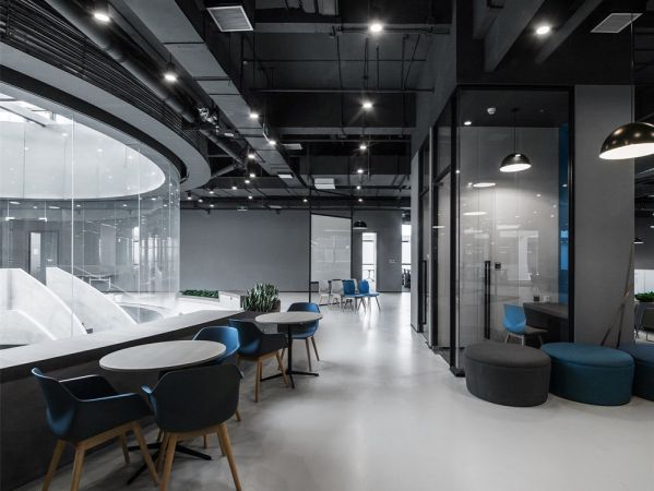 辦公室裝修的設(shè)計(jì)方案要能夠?yàn)槠髽I(yè)規(guī)范帶來新面貌